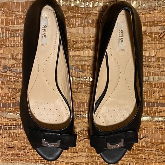 GEOX Open Toed Wedge Heel (size 39.5) - Picture 6 of 9